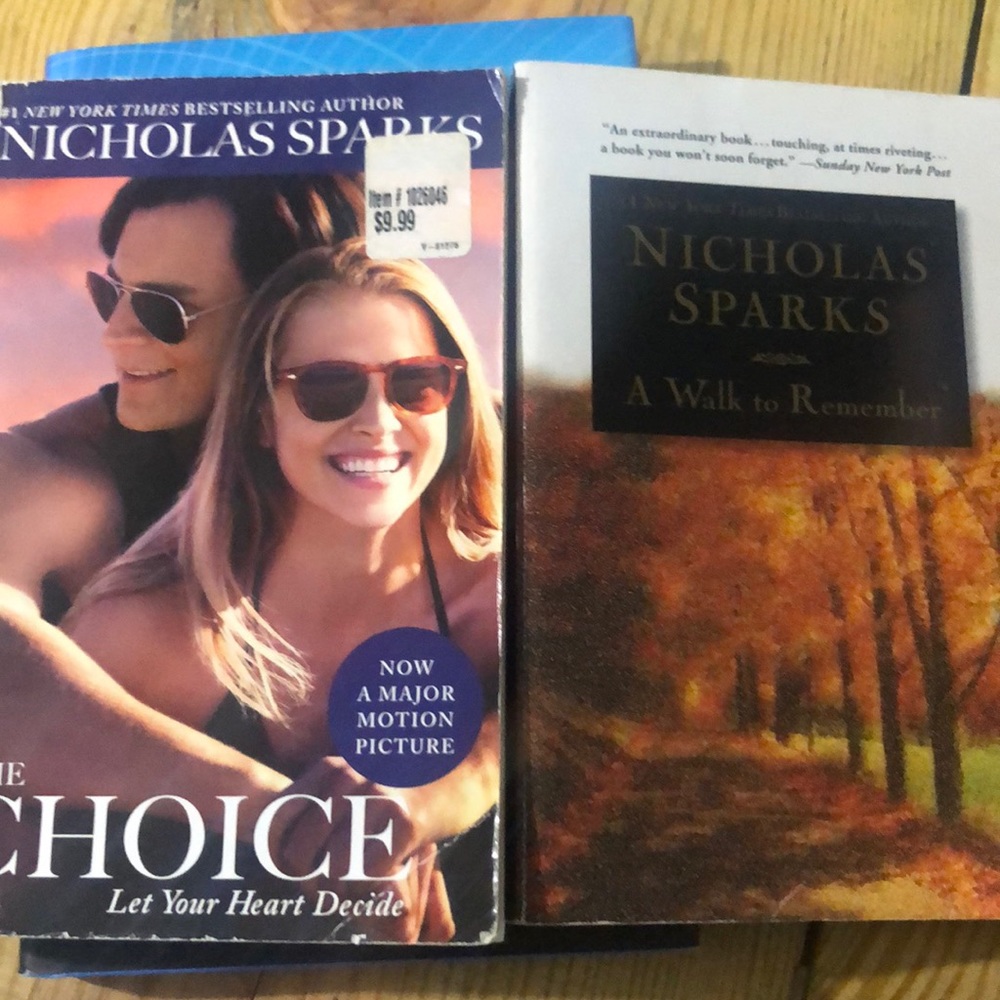 2 Books of Nicholas Sparks